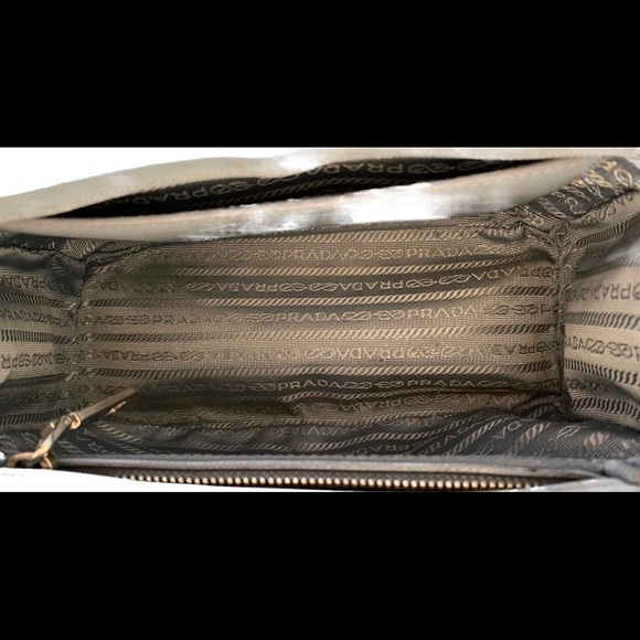 💎Auth Prada Saffiano Small Gallerina Sky Blue Tote- SUPER SALE!!!💎 - Picture 5 of 8